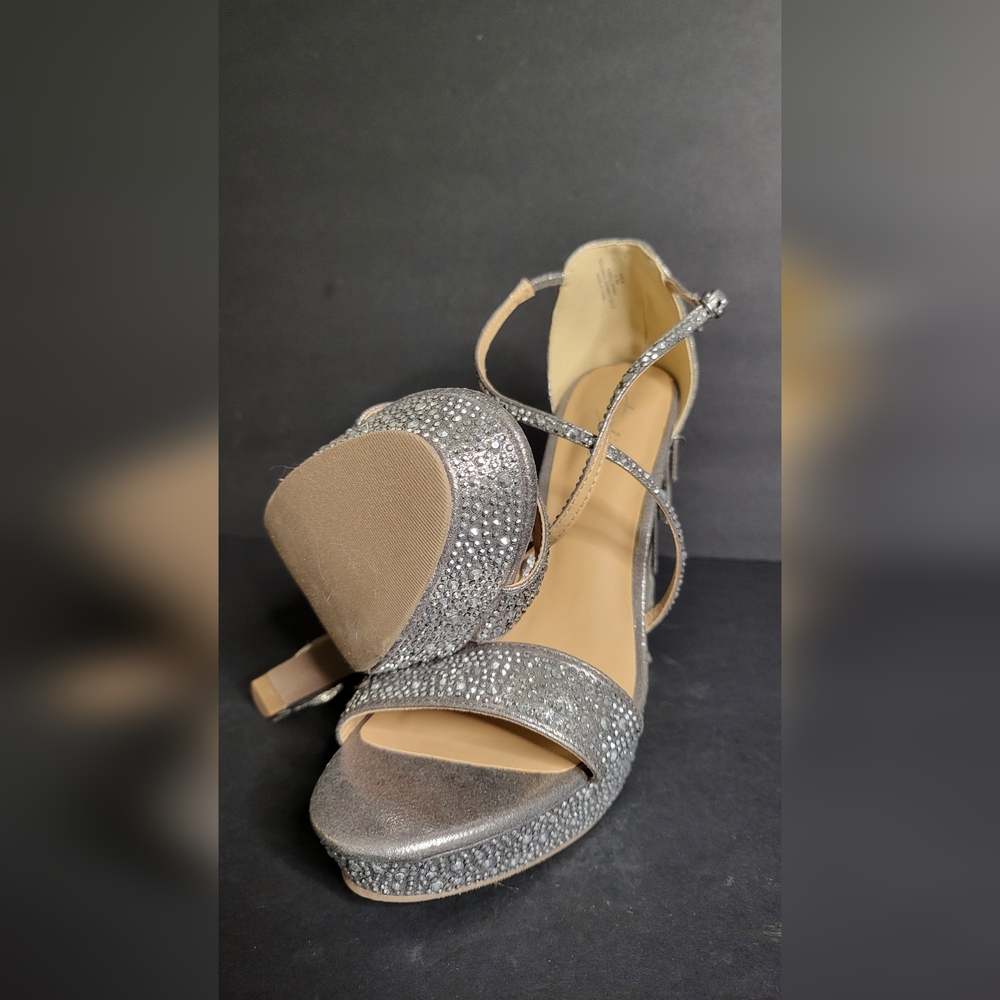 Silver embellished heels with fringe - Picture 7 of 16